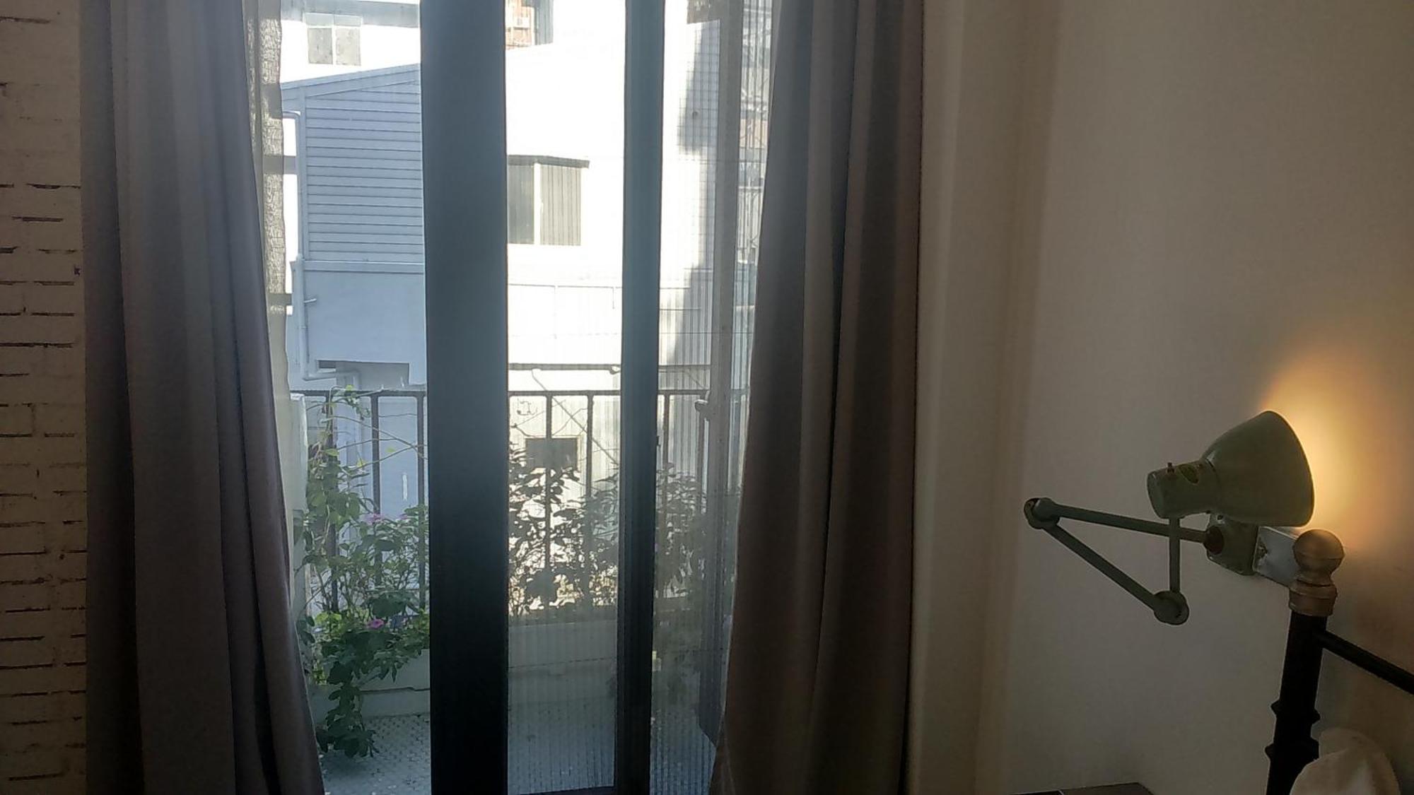白狗公寓amo B&B市區金三角 東大門夜市 Hualien Oda fotoğraf