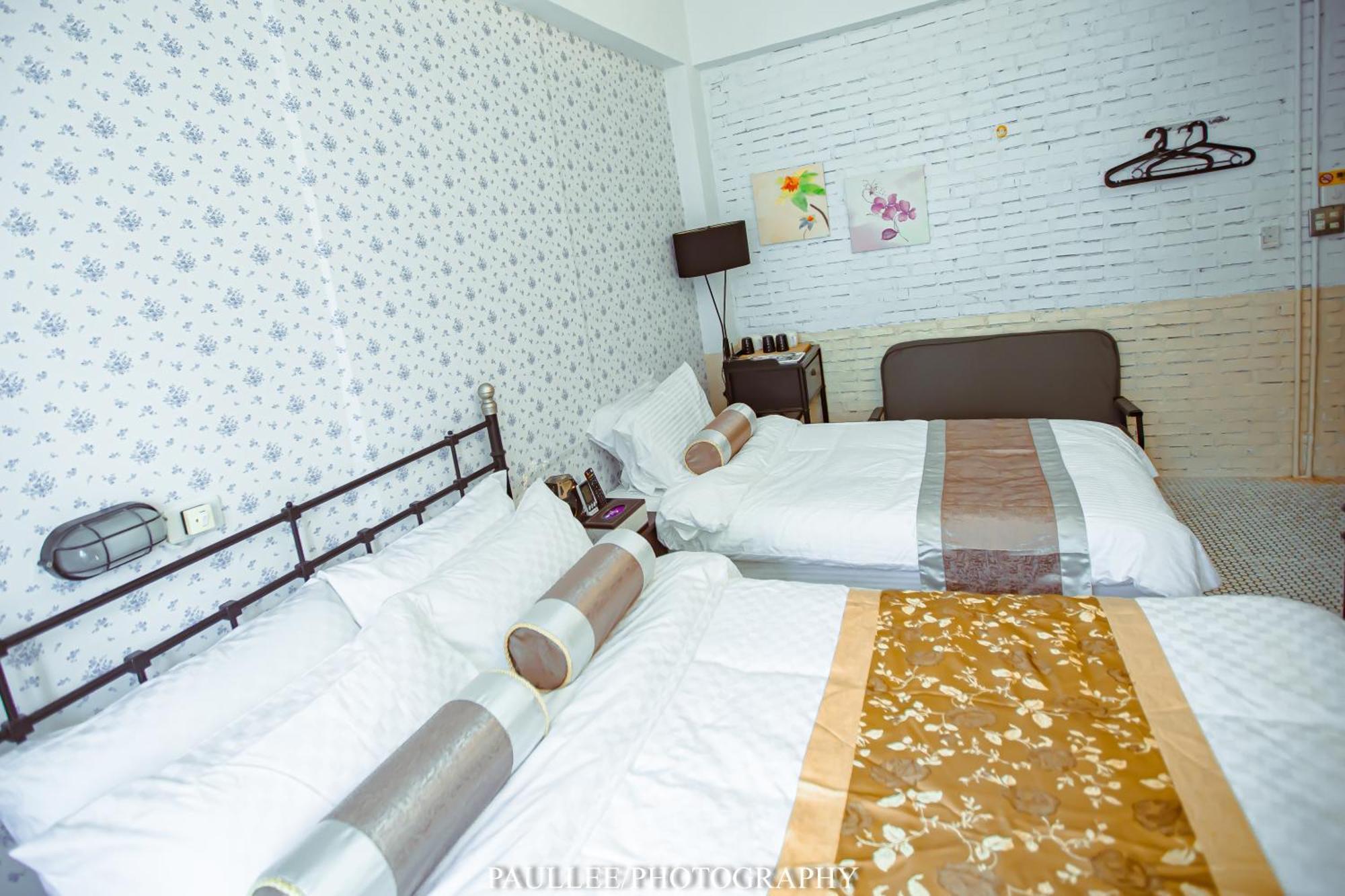 白狗公寓amo B&B市區金三角 東大門夜市 Hualien Dış mekan fotoğraf