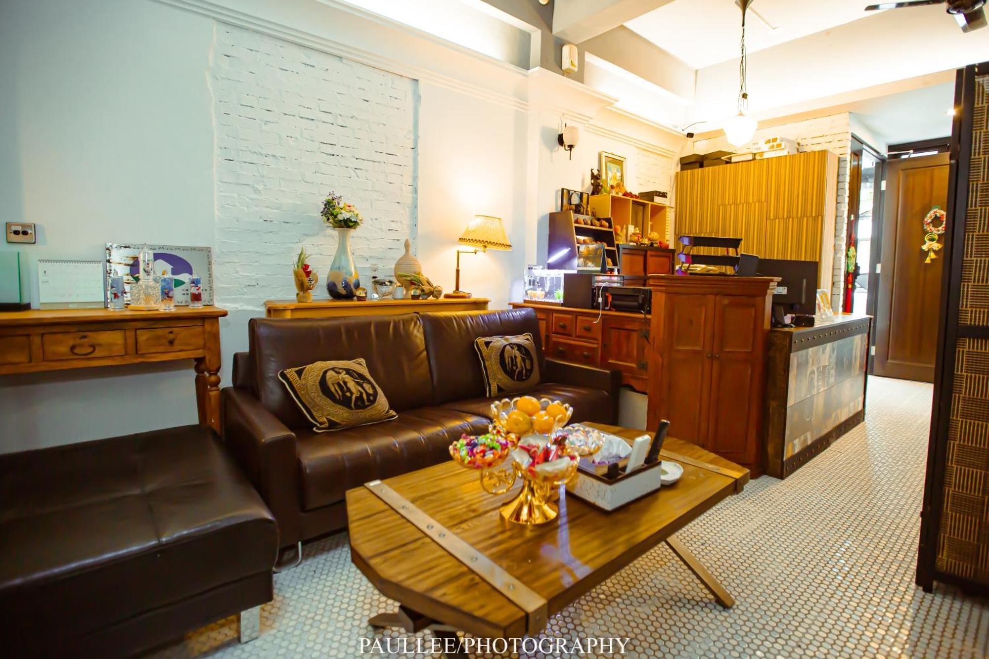 白狗公寓amo B&B市區金三角 東大門夜市 Hualien Dış mekan fotoğraf